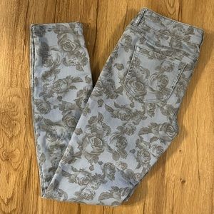 Forever 21 size 27 rose patterned jeans